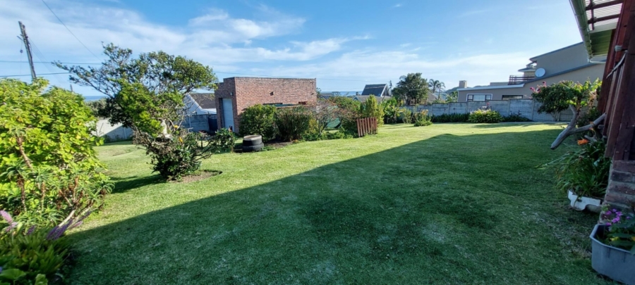 2 Bedroom Property for Sale in Sunrise On Sea Eastern Cape